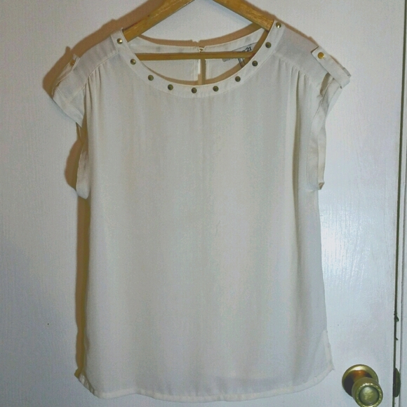 F21 sheer white stud embellished sleeveless top - Picture 6 of 6